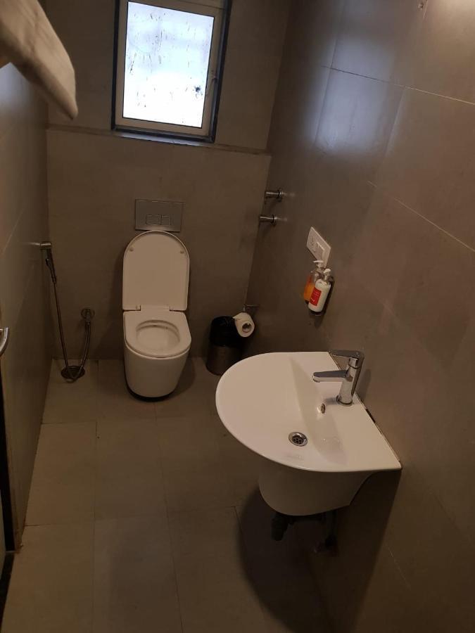 Hotel Unicontinental Mumbai  Buitenkant foto